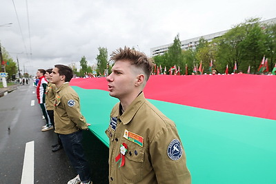 Переполняло чувство любви к Родине. В Витебске чествовали главные государственные символы