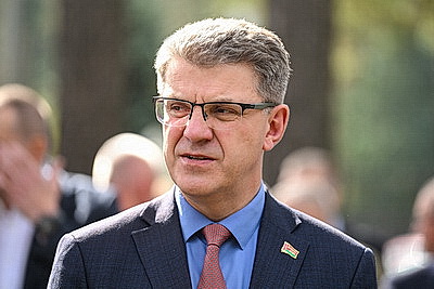 Памятник легендарному спортсмену Александру Медведю открыли на Восточном кладбище в Минске