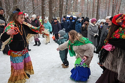 С задором, песнями и вкусными угощениями встретили в Могилеве праздник \"С Рождеством-2026\"