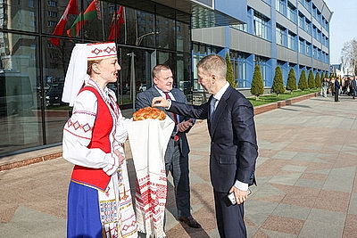 Губернатор Чукотского автономного округа ознакомился с производством БЕЛАЗа