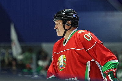 Команда Президента выиграла четвертый матч в РХЛ