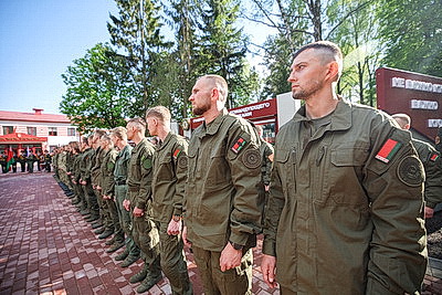 Обладателями краповых беретов стали 68 военнослужащих внутренних войск и сотрудников ОВД