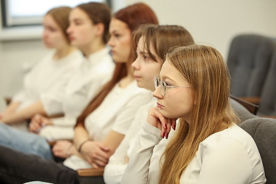 \"Множество предметов в школе объясняют в теории, а здесь - практика\". Проект \"Запусти сердце\" вновь собрал десятиклассников