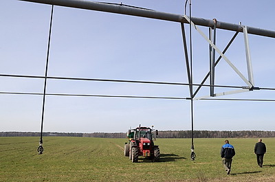 Аграрии Светлогорского района активно включились в посевную кампанию