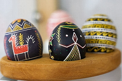 В музее Якуба Коласа представили искусство росписи яиц