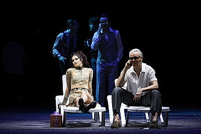 Премьеру комедии \"Особо опасные пенсионеры\" представил театр им. М.Горького