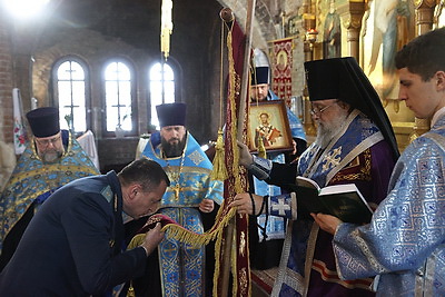 Брестской таможне вручили хоругвь с ликом апостола Матфея