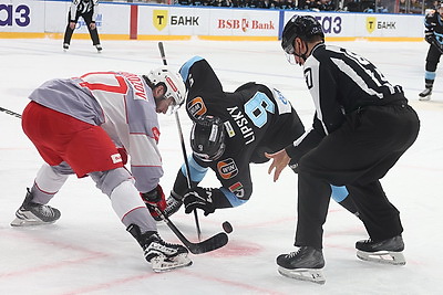 Минские динамовцы на родном льду разгромили \"Спартак\"