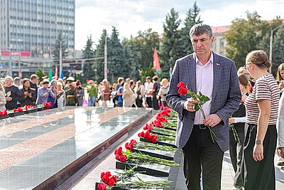 Когда у людей есть общая историческая память, уважение к корням, государство получает прочную опору - Крупко