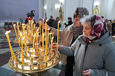 Радостью наполняется сердце. Ковчег с Поясом Пресвятой Богородицы встретили в Витебске