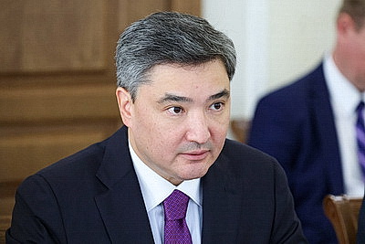 Беларусь предлагает Казахстану активнее развивать возможности промкооперации