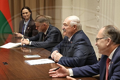 Лукашенко заявил об отсутствии непреодолимых проблем в отношениях Беларуси и Пакистана