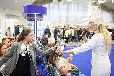 Фольклорные танцы и книги о подвигах. Презентация Армении и Молдовы прошла на Минской книжной выставке-ярмарке