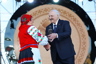 Лукашенко: фестиваль \"Зов Полесья\" дает повод всем славянам собраться на общей исторической родине