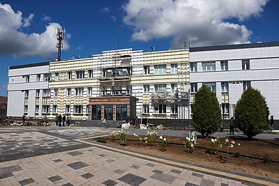 Капремонт, карусели в парке и зарядные станции. В Дзержинске завершается подготовка к \"Дажынкам\"