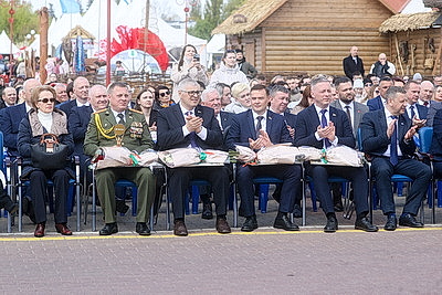 Барановичи, Ивановский и Березовский районы занесены на областную Доску почета