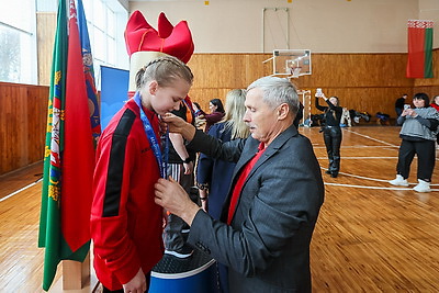 Победа над собой. Турнир по водным видам спорта \"Спешиал Олимпикс\" в Витебске собрал около 80 участников