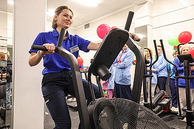 Пять аппаратов ИВЛ передали Городской клинической больнице скорой медицинской помощи