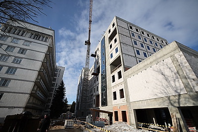 Монолитные работы завершены. В центре Минска возводят восьмиэтажный корпус онкологического центра