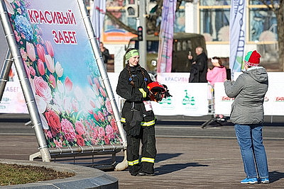 \"Заряд эндорфинами и цветы на финише\". \"Красивый забег\" прошел в Минске