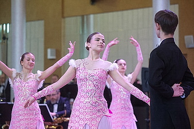 Бал-ассамблея \"Васильковая симфония\" состоялся в Гродно