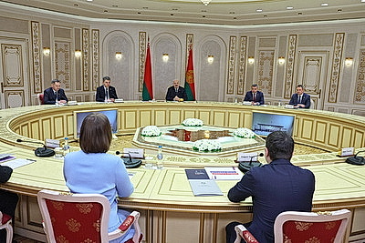 Лукашенко: Беларусь готова создавать совместные предприятия с Мурманской областью