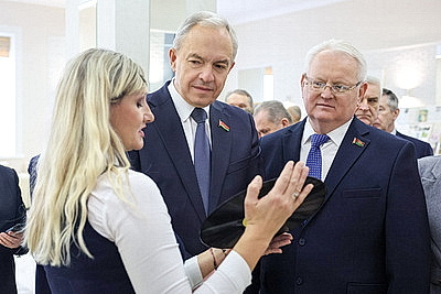 \"Как можно их не читать, это же духовный фундамент\". Современники о творчестве Шамякина и Мележа