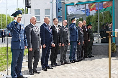 Обновленную зону ожидания открыли перед пунктом пропуска \"Брест\"