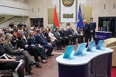 \"Разговор без галстуков\" состоялся в Академии управления