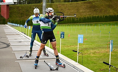 Смольские выиграли масс-старты на чемпионате Беларуси по летнему биатлону