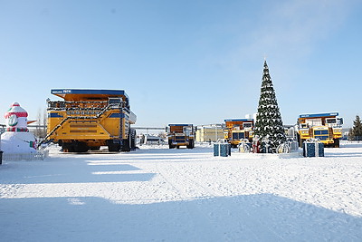 Казахстанская парламентская делегация посетила ОАО \"БЕЛАЗ\"