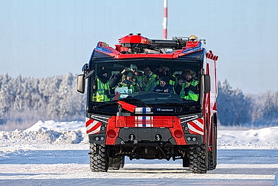 Национальный аэропорт Минск впервые провел зимнюю споттинг-сессию для фотографов