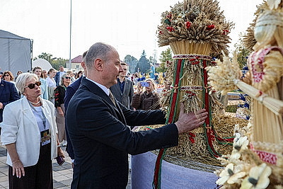 Праздник тружеников села. В Дзержинске проходят областные \"Дажынкі\"