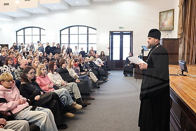 Открытый диалог о семейных ценностях. В Минске прошла встреча с молодежью проекта \"Сила слова\"