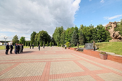 Кочанова посетила БелАЭС и ознакомилась с инфраструктурой Островца