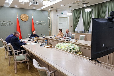 \"Не контроль, а помощь\". Как парламентарии будут следить за ходом уборочной