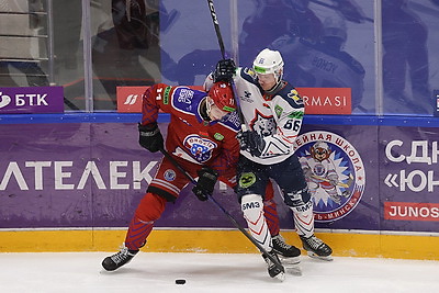 \"Металлург\" в овертайме обыграл \"Юность\" и повел в полуфинальной серии экстралиг