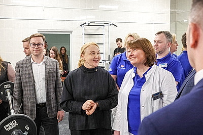 Пять аппаратов ИВЛ передали Городской клинической больнице скорой медицинской помощи