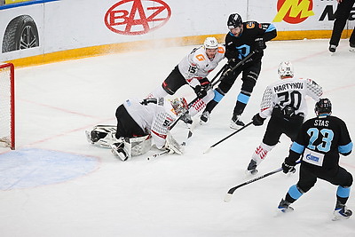 Минские динамовцы в овертайме дома уступили \"Авангарду\"