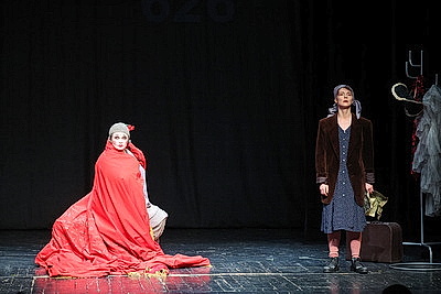 Театр юных зрителей им. А.А.Брянцева представил на \"M.@rt.контакт\" спектакль \"Красавица\"