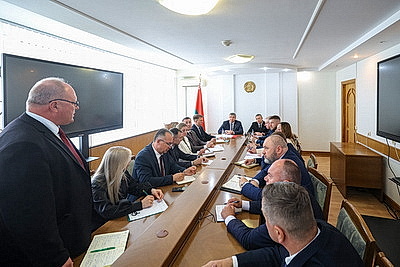 Нового министра природных ресурсов и охраны окружающей среды представили коллективу ведомства