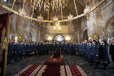 Брестской таможне вручили хоругвь с ликом апостола Матфея