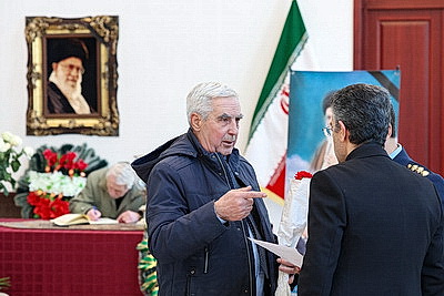 В книге соболезнований в посольстве Ирана в Беларуси продолжают оставлять записи