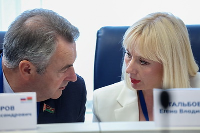 Форум регионов Беларуси и России проходит в Минске и Минской области