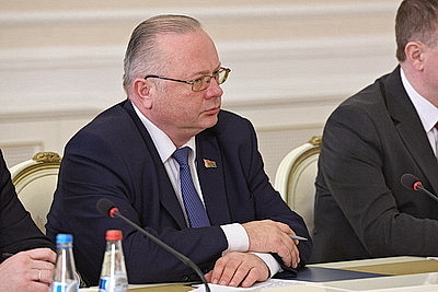 Где и как в Беларуси будут учить профессиям будущего? Вопрос стал темой совещания у Лукашенко