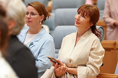 \"Мы разные, но мы едины\". Экскурсия во Дворец Независимости дала старт новому проекту Белорусского союза женщин