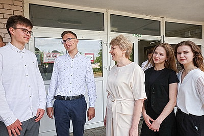 Учитель из Лиды подготовила 16 стобалльников за год