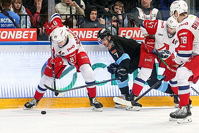 Хоккеисты \"Динамо\" прервали серию неудач, по буллитам победив \"Локомотив\"