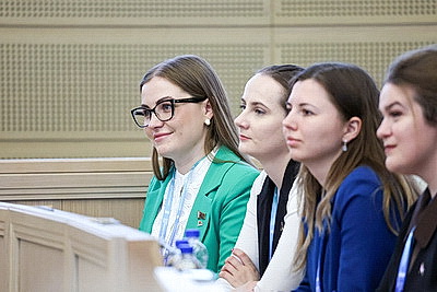 \"Разговор на равных\": диалог с молодежью состоялся в Совете Республики и Палате представителей