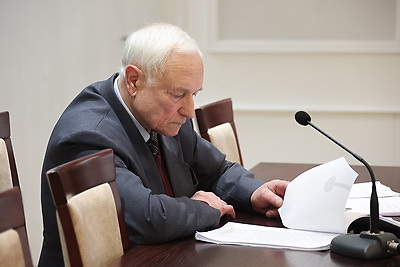 Офицер СС Ганс Зиглинг обвиняется в убийстве не менее 1,7 тыс. человек, включая 238 детей